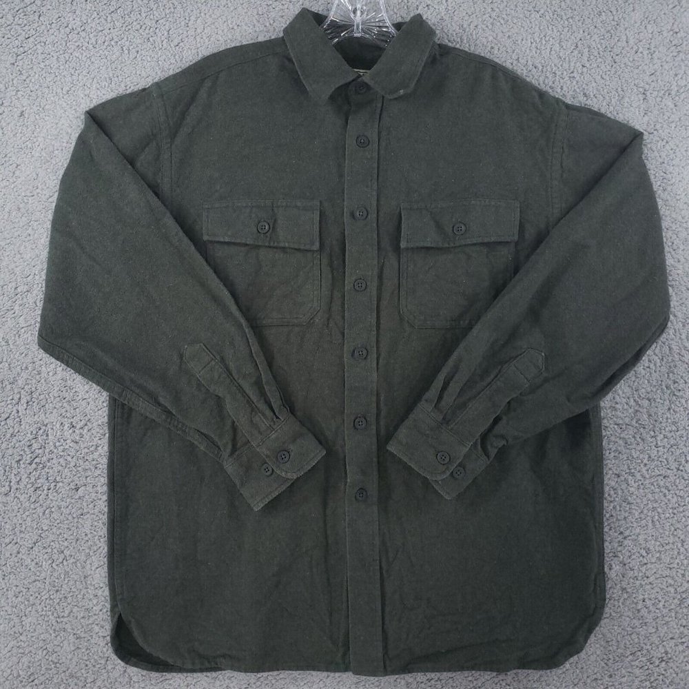 L.L. bean traditional fit flannel outdoors casual button down shirt SZ M
